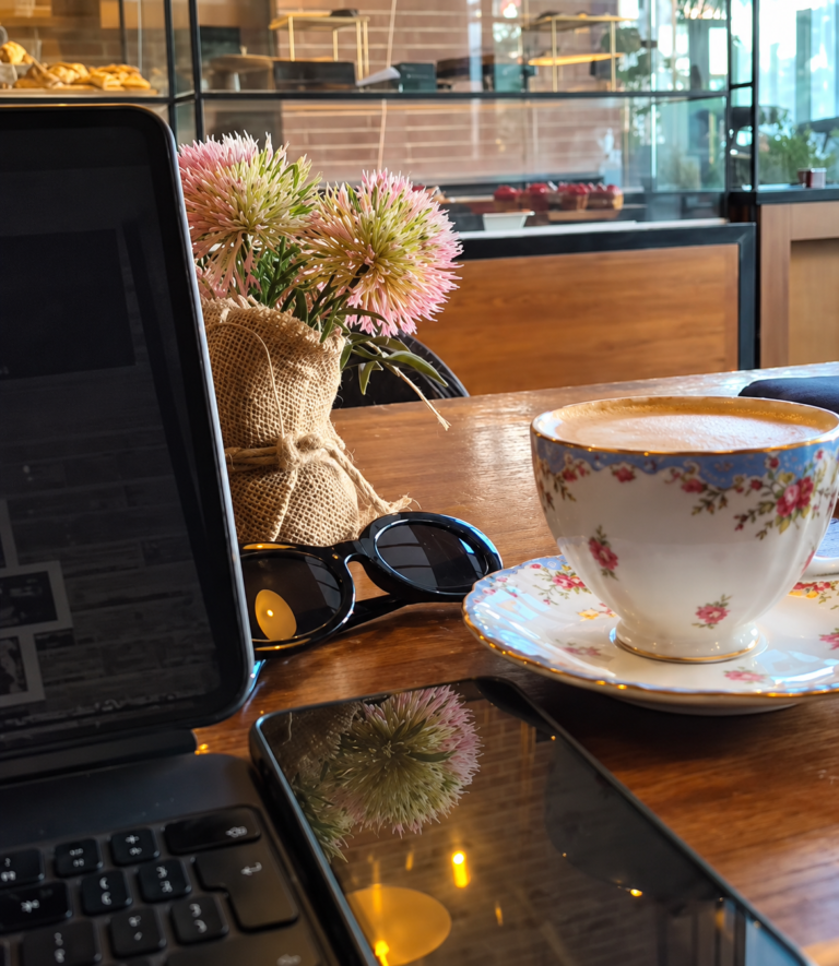 Lire la suite à propos de l’article Le Café Connecté